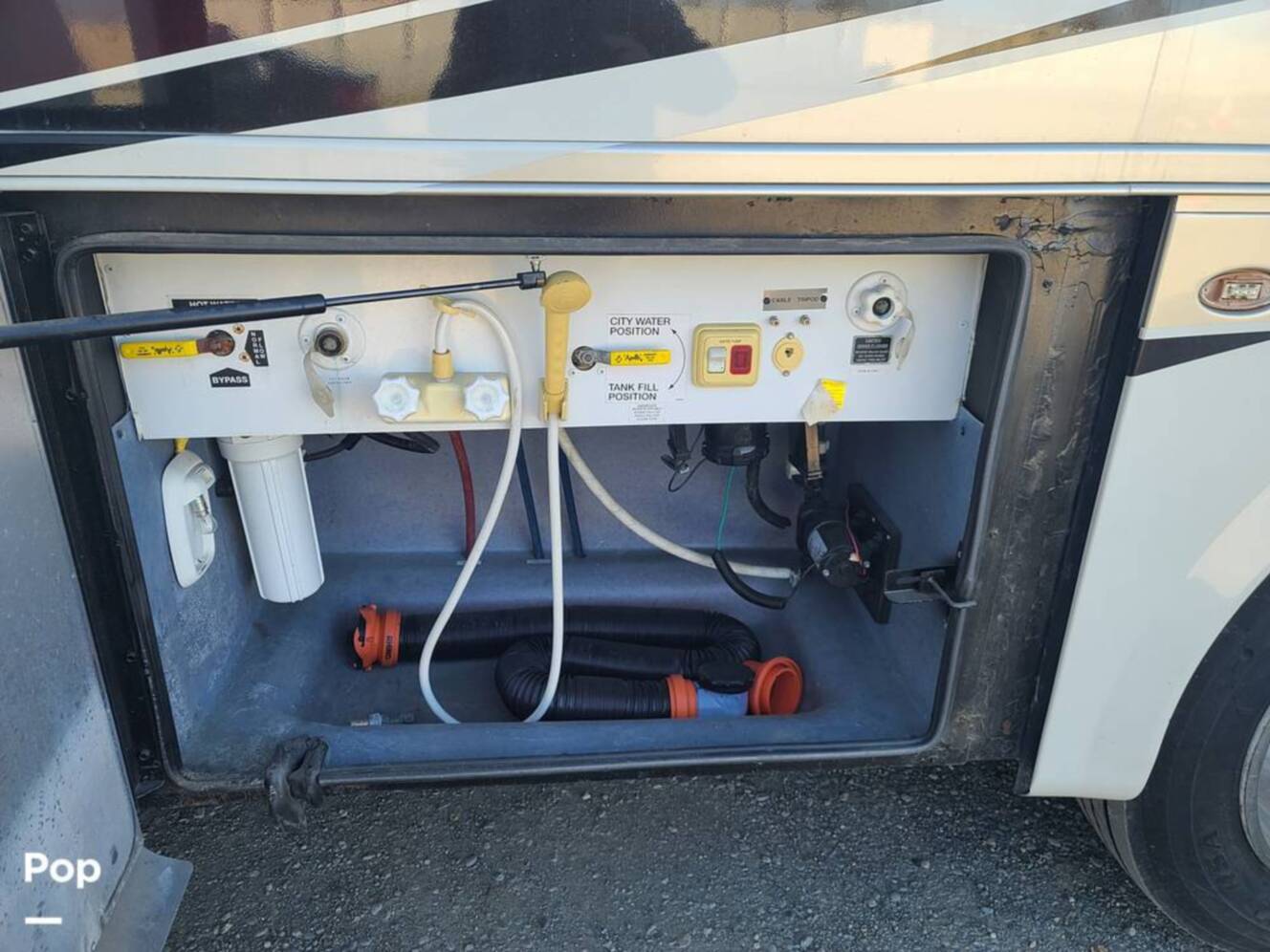 A photo of this 2009 Tiffin Allegro Bay 35TSB
