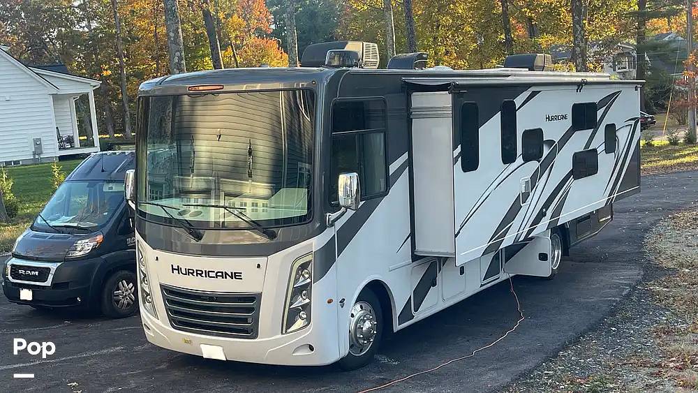 2023 Thor Motor Coach Hurricane 34J in auburn MA