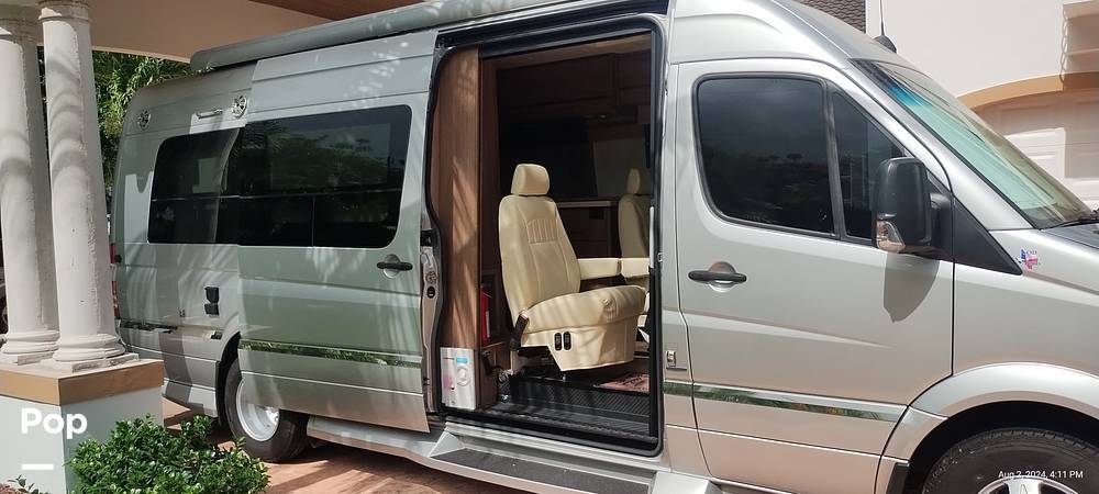 2016 Winnebago Era 70X in miami FL