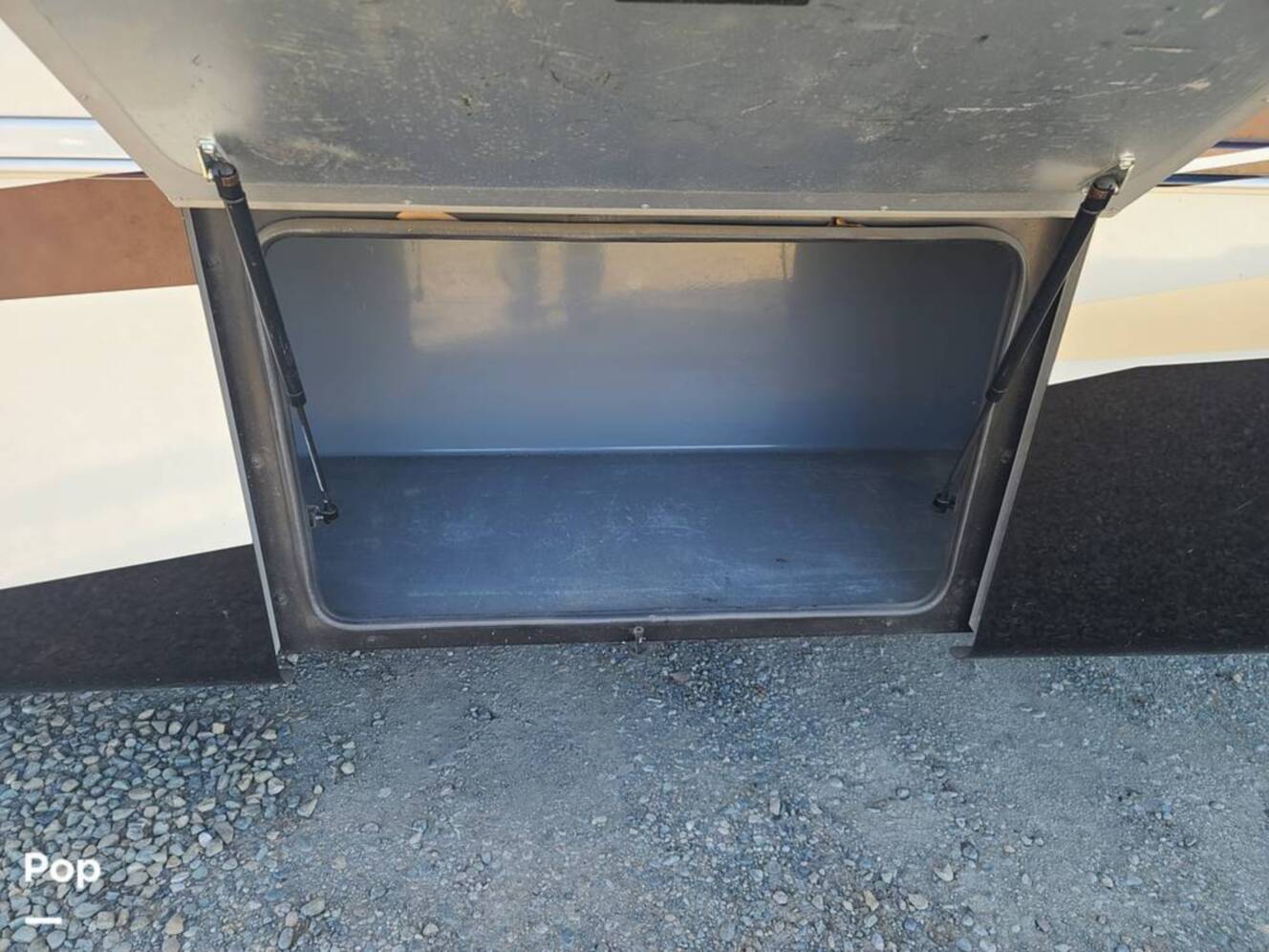 A photo of this 2009 Tiffin Allegro Bay 35TSB