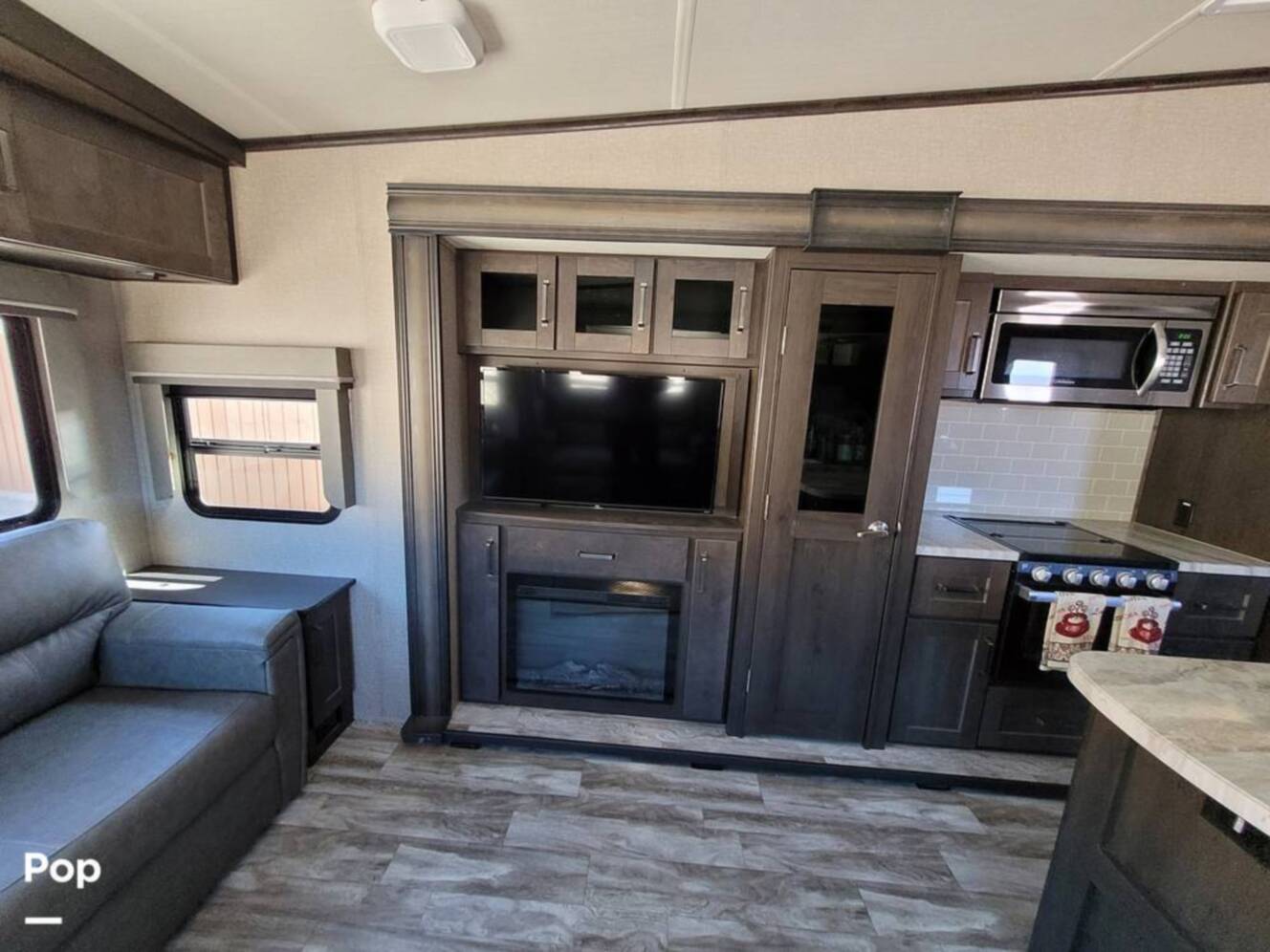 A photo of this 2022 Grand Design Reflection 295RL