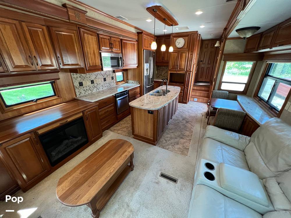 2015 DRV Mobile Suites 38RSSA in pleasant prairie WI