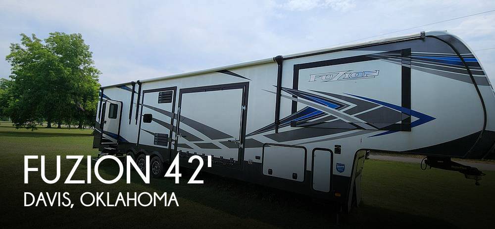 2021 Keystone Fuzion 424 Toy Hauler Fifth Wheel Toy Hauler RV