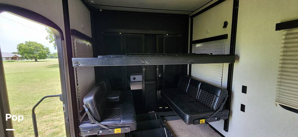 2021 Keystone Fuzion 424 Toy Hauler in davis OK