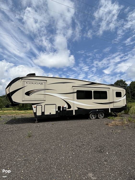 2019 Keystone Cougar 32DBH in mountain top PA