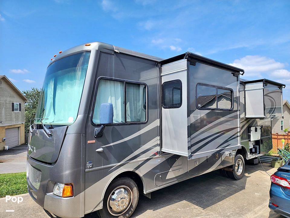 2013 Itasca Sunstar 27N in sevierville TN