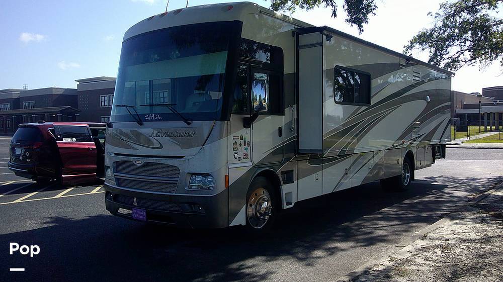2013 Winnebago Adventurer 37F in lexington SC