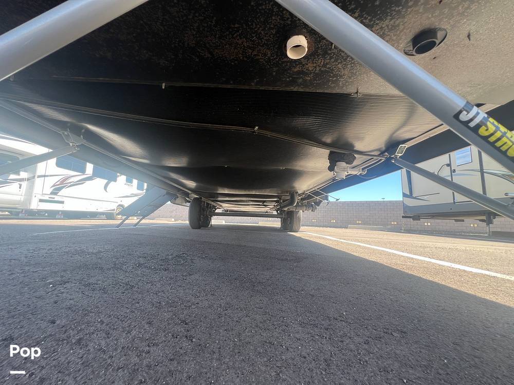 2022 Cherokee Arctic Wolf 3550SUITE in waddell AZ