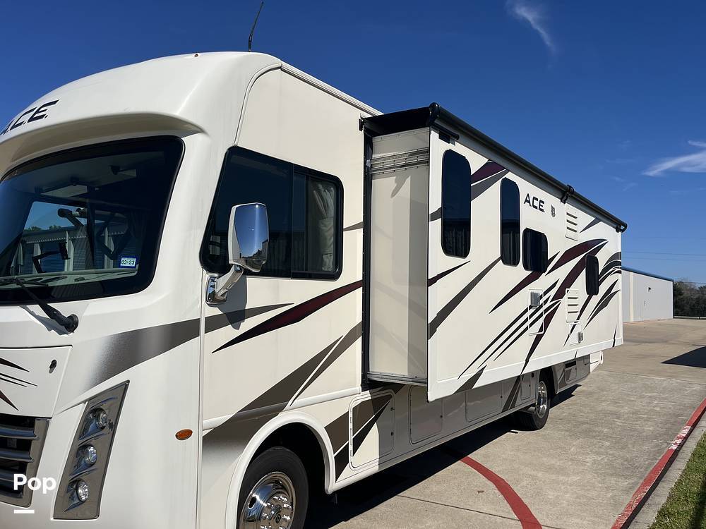 2018 Thor Motor Coach A.C.E. 32.1 in cypress TX