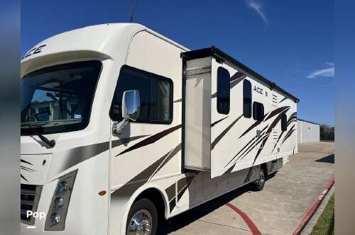 2018 Thor Motor Coach A.C.E. 32.1 in cypress TX