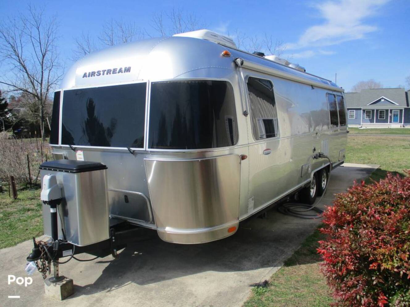 A photo of this 2018 Airstream Airstream International Signature 27FB