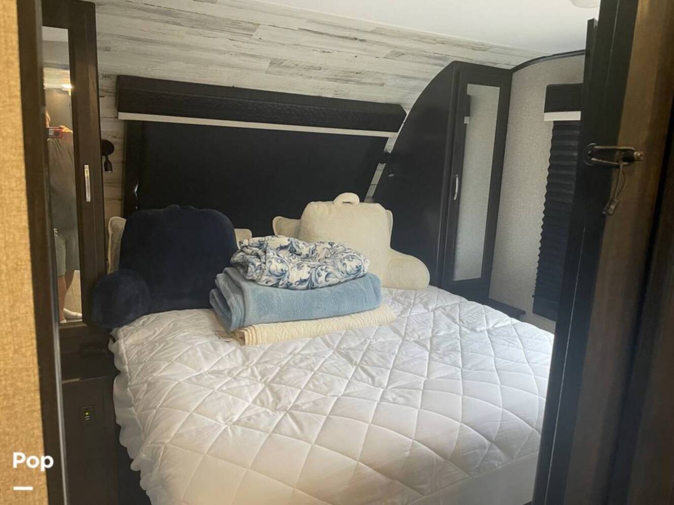 A photo of this 2021 Jayco White Hawk 27RB