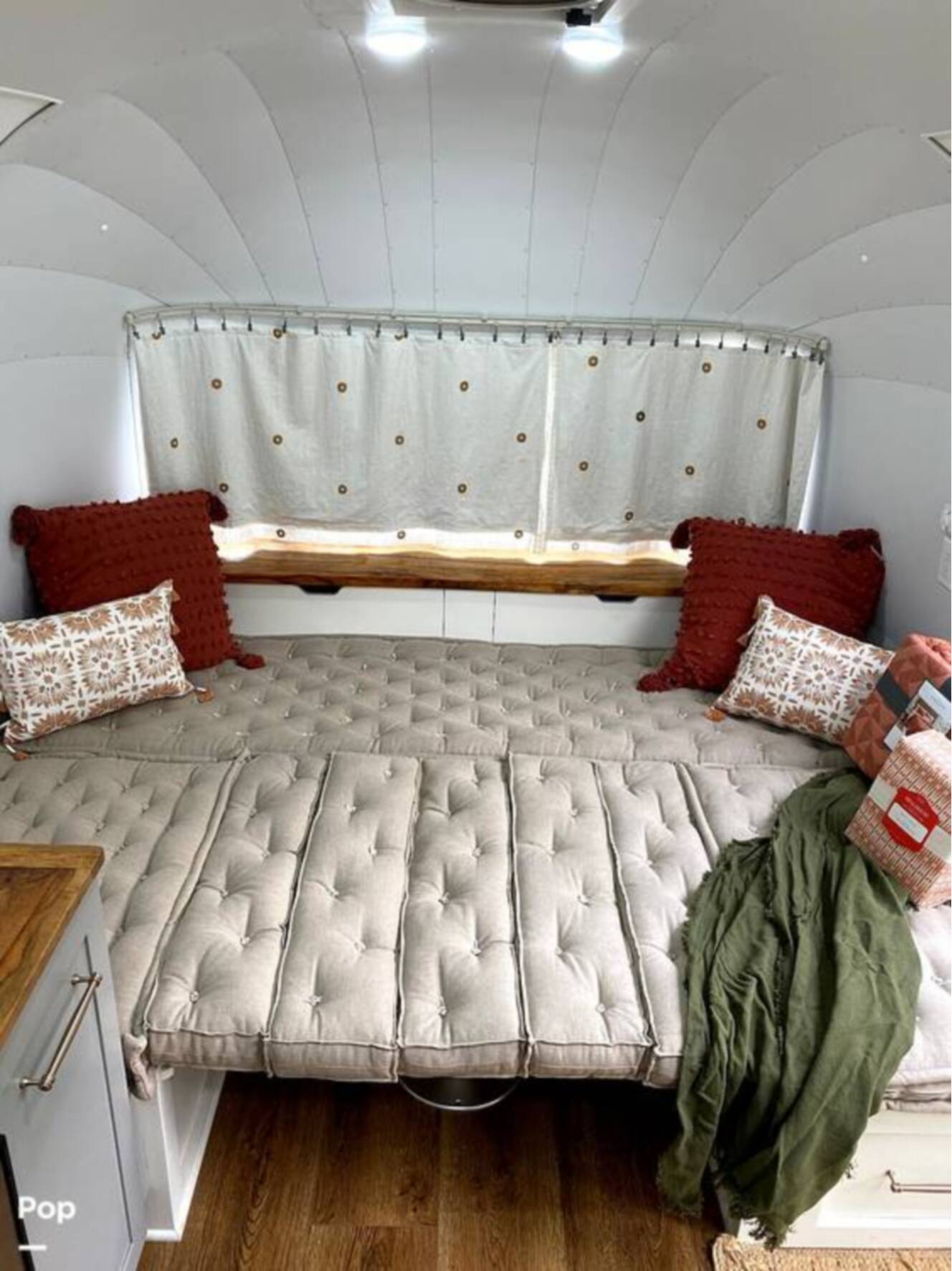 A photo of this 1973 Airstream Sovereign 31