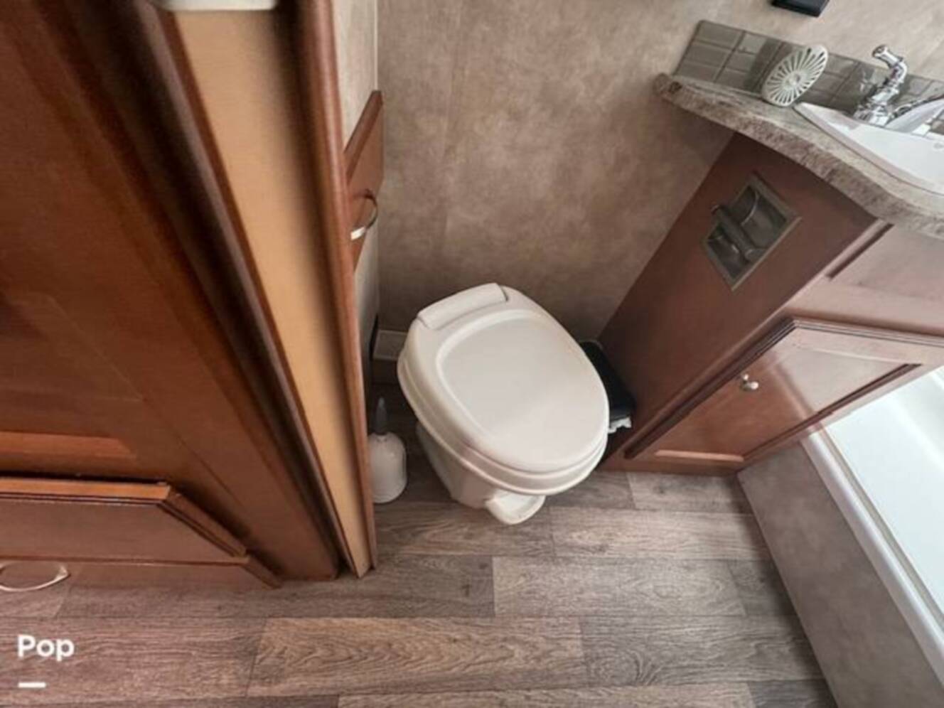 A photo of this 2019 Winnebago Vista 27PE
