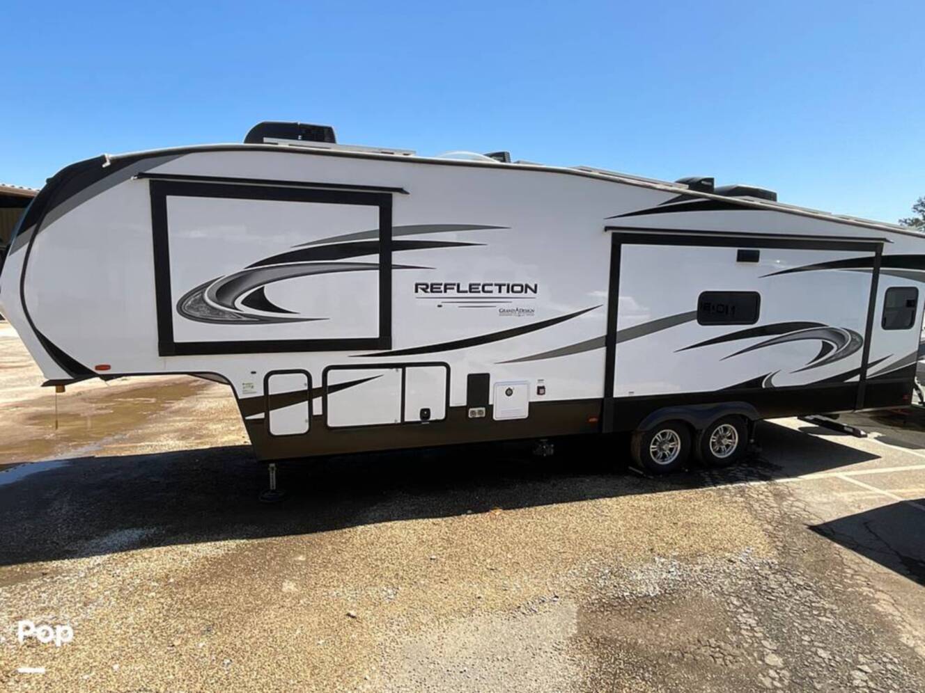 A photo of this 2022 Grand Design Reflection 337RLS
