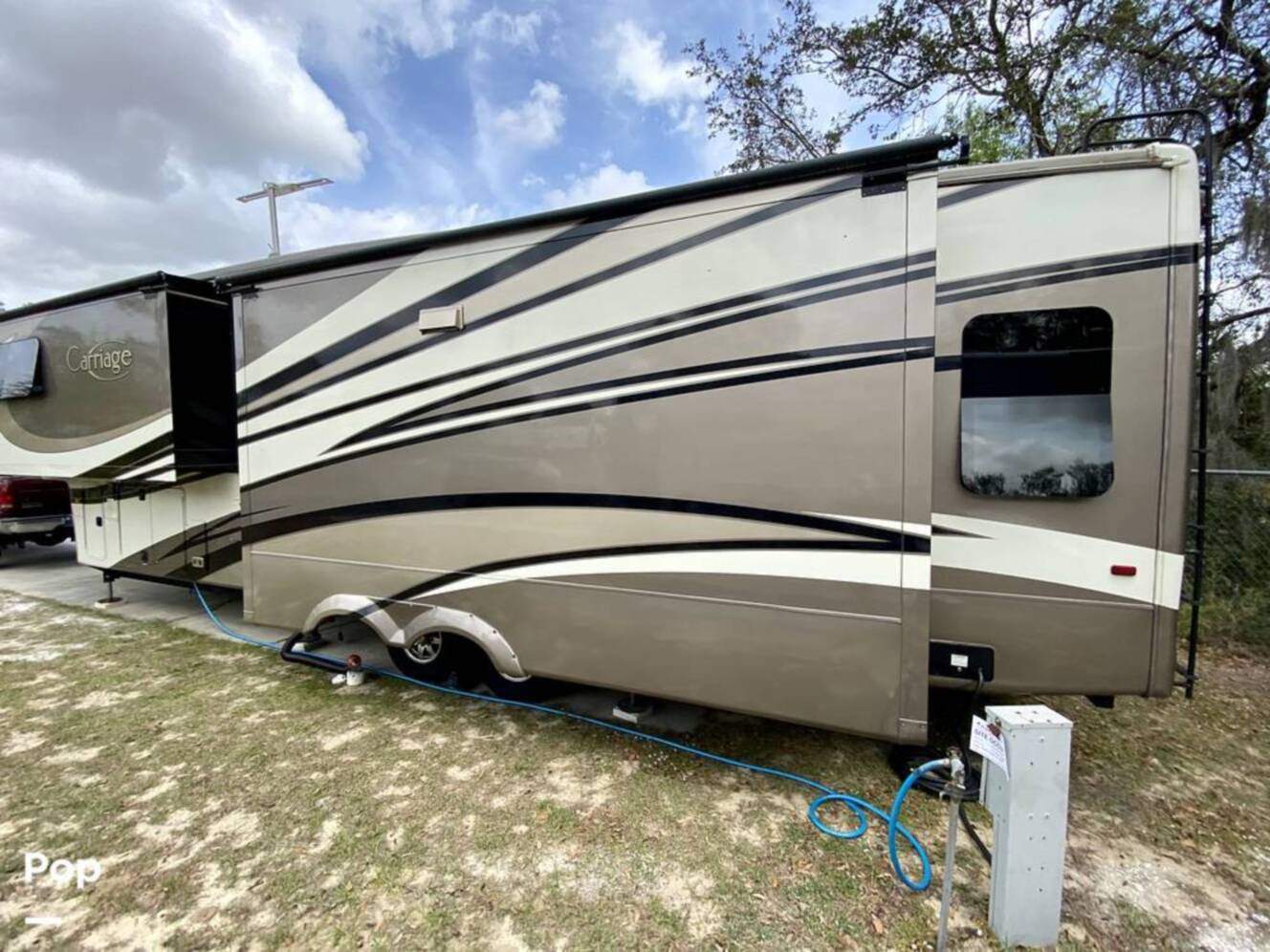 A photo of this 2015 Crossroads Carriage 40RL