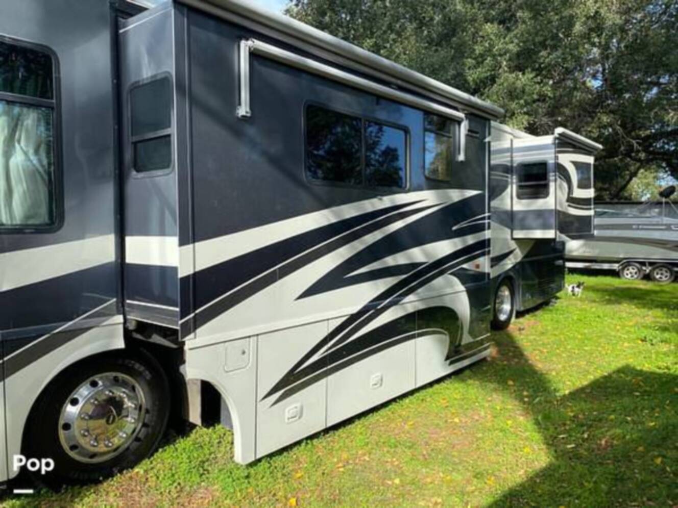 A photo of this 2006 Itasca Horizon 40FD