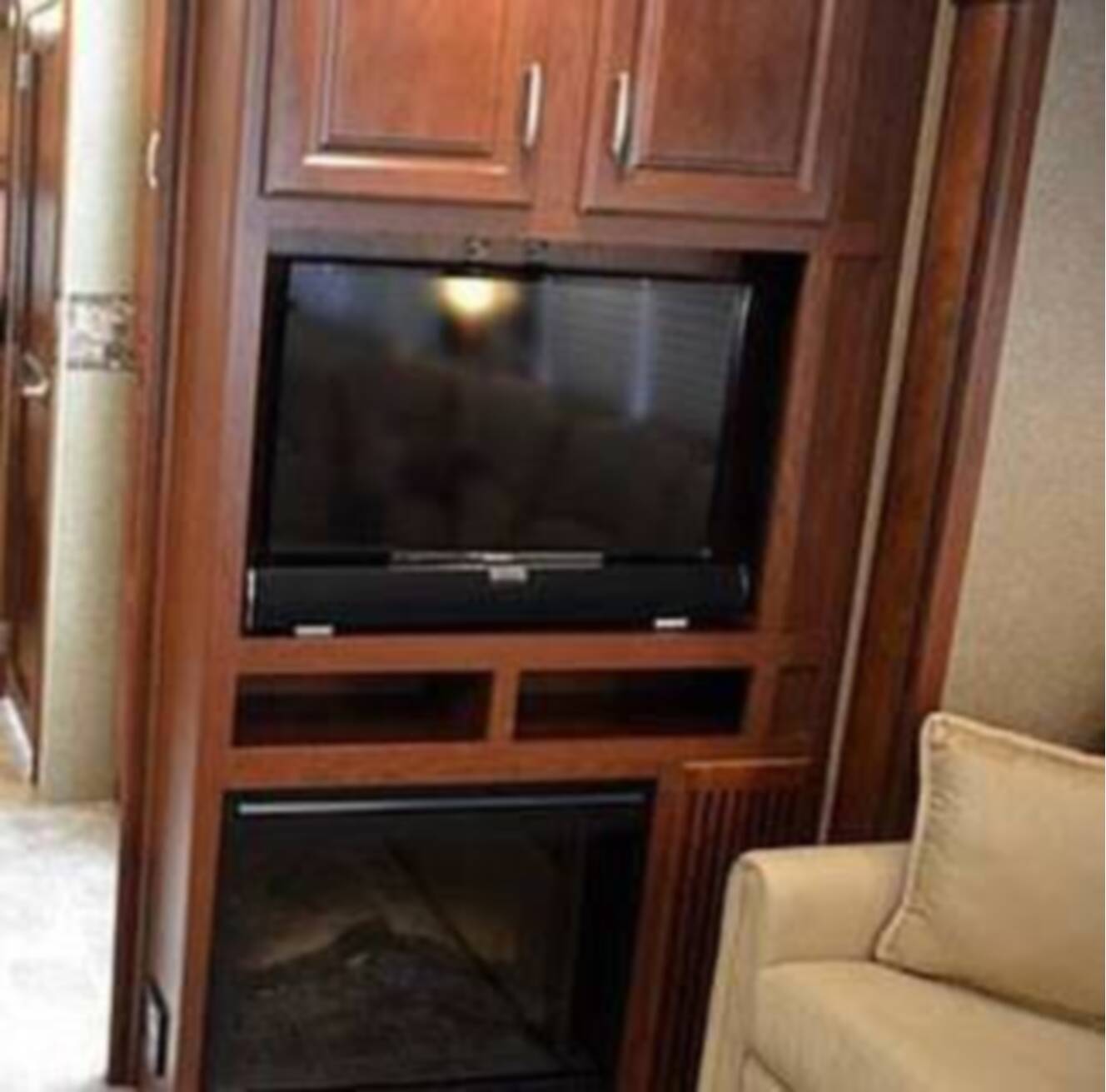 A photo of this 2013 Thor Motor Coach Challenger 37DT