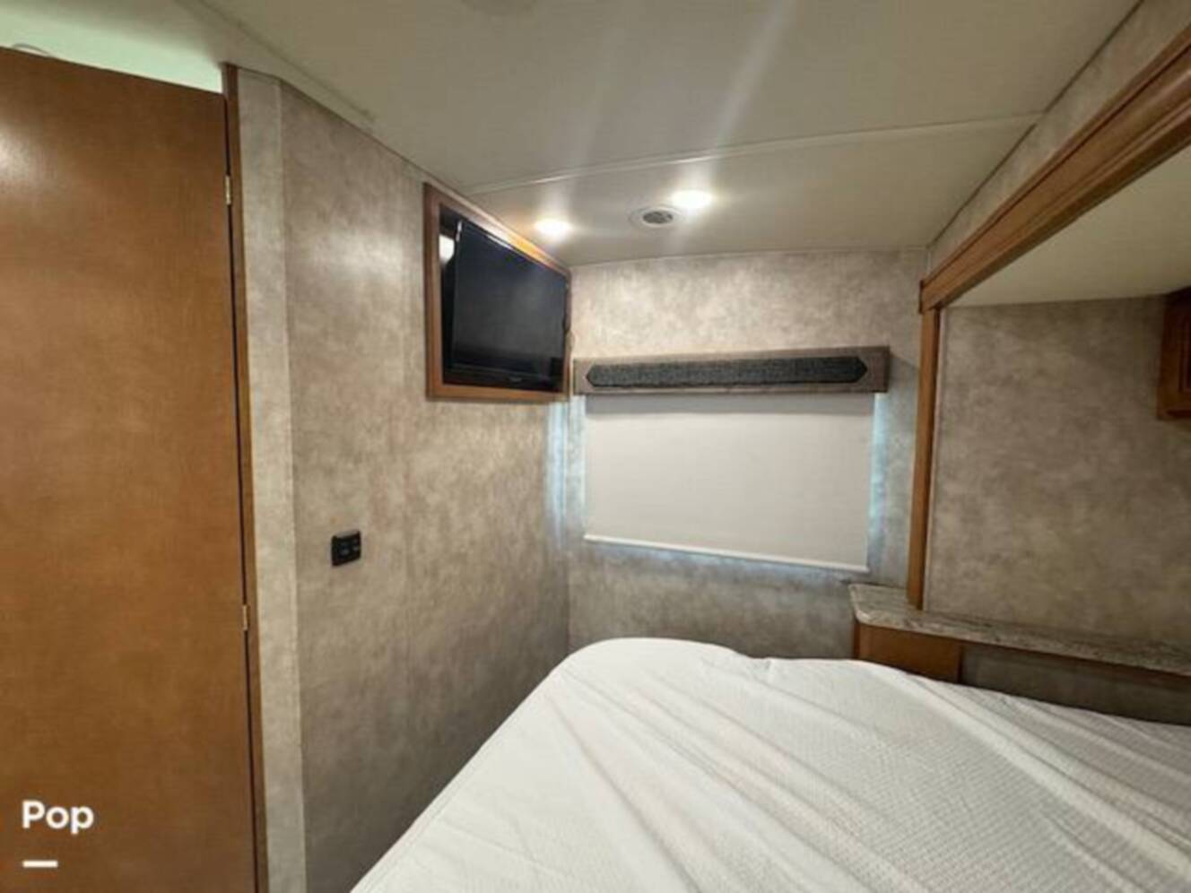 A photo of this 2019 Winnebago Vista 27PE