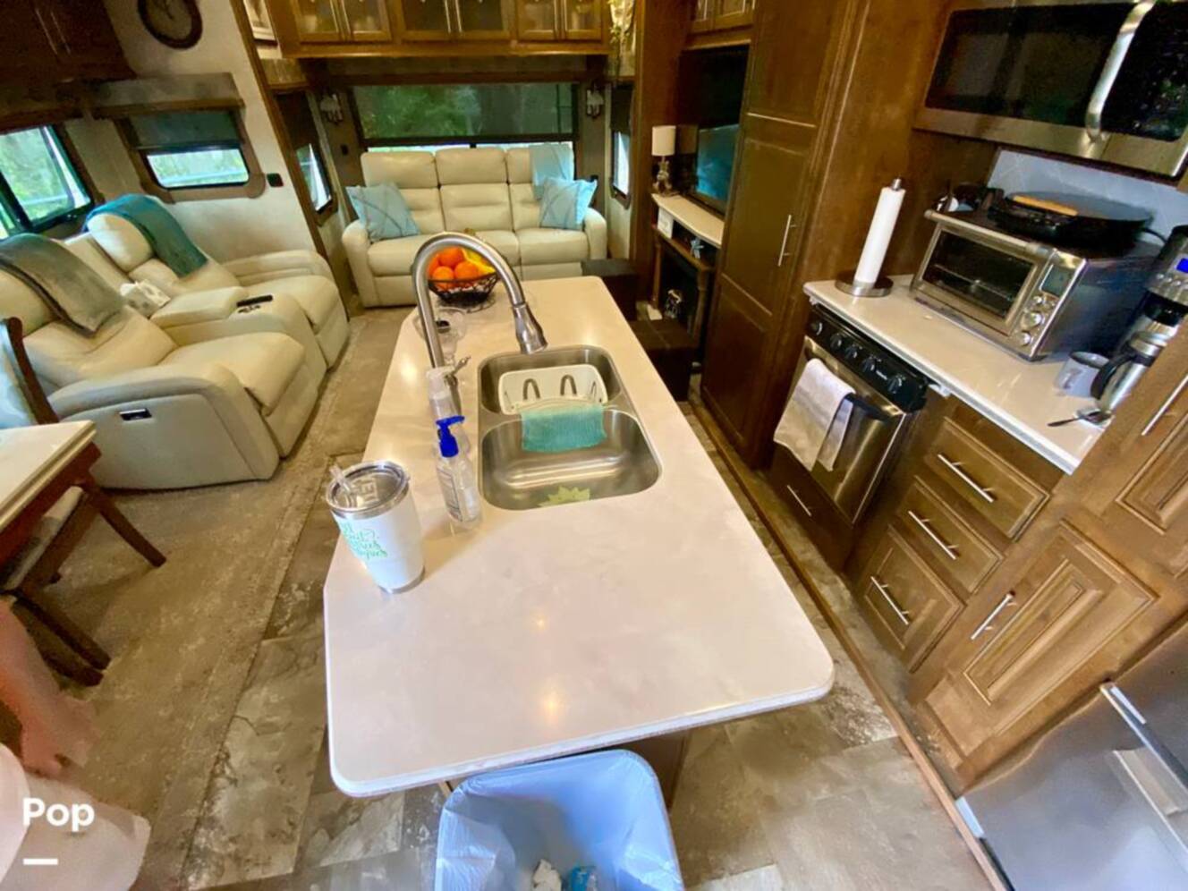 A photo of this 2015 Crossroads Carriage 40RL