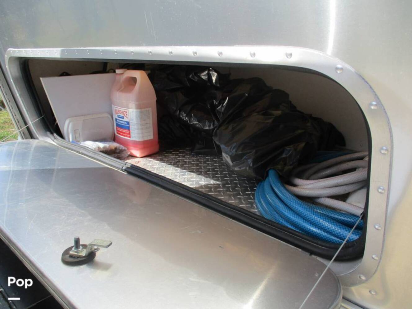 A photo of this 2018 Airstream Airstream International Signature 27FB