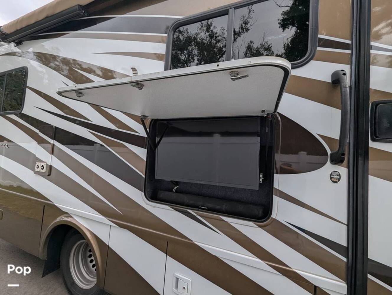 A photo of this 2018 Tiffin Wayfarer 24BW