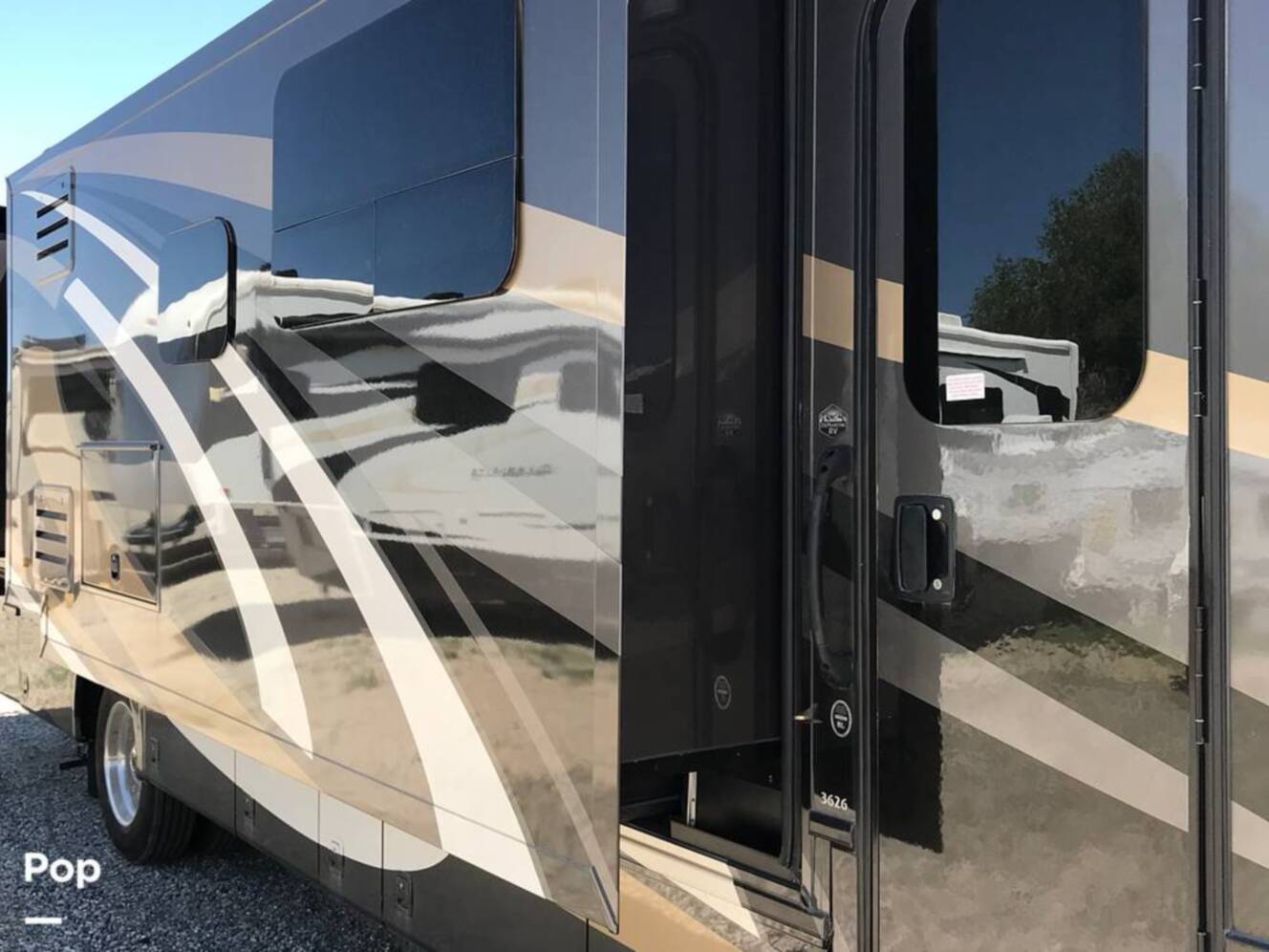 A photo of this 2021 Newmar Bay Star 3626