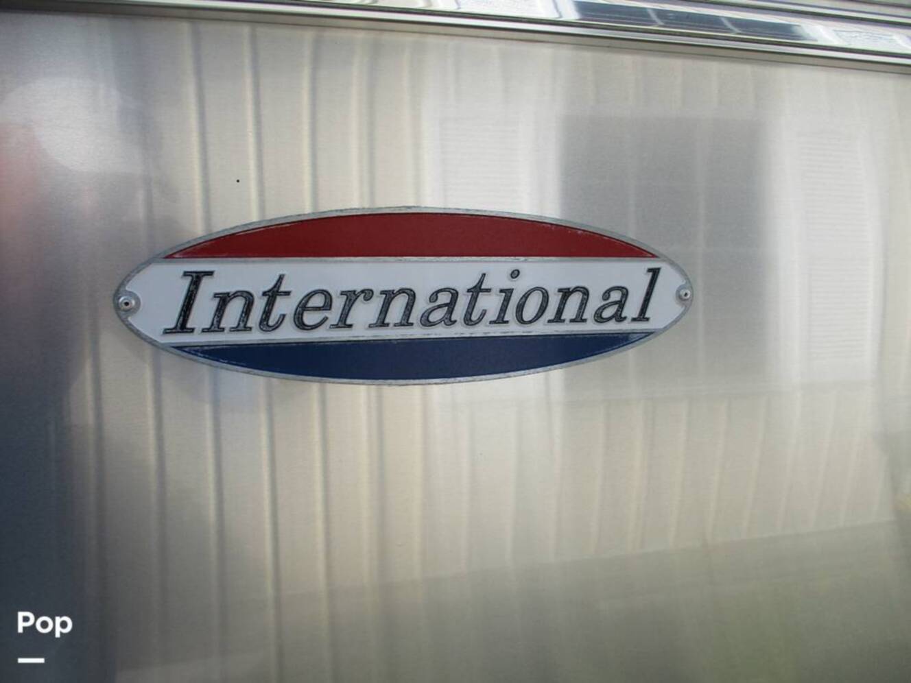 A photo of this 2018 Airstream Airstream International Signature 27FB