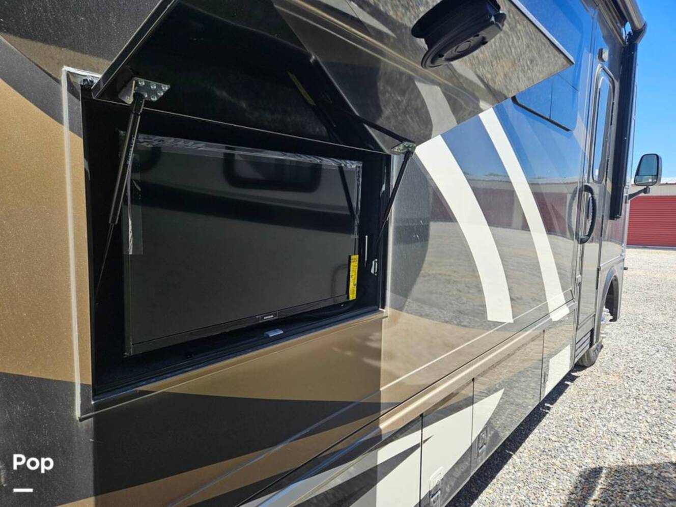 A photo of this 2021 Newmar Bay Star 3626