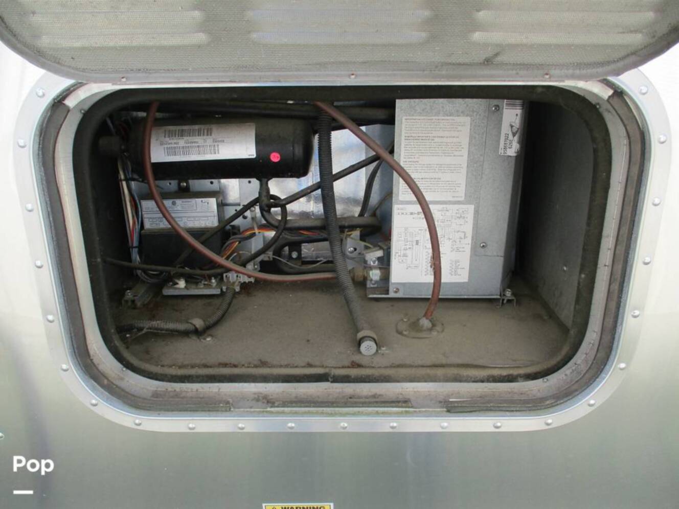 A photo of this 2018 Airstream Airstream International Signature 27FB