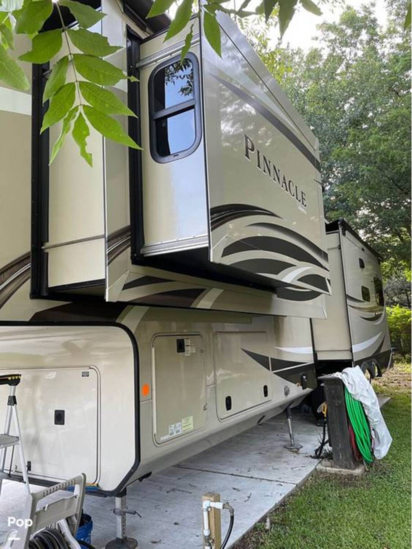 A photo of this 2019 Jayco Pinnacle 36SSWS