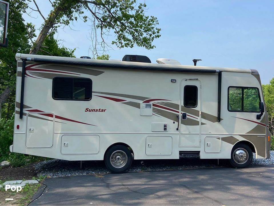 2016 Itasca Sunstar 26HE in beacon falls CT