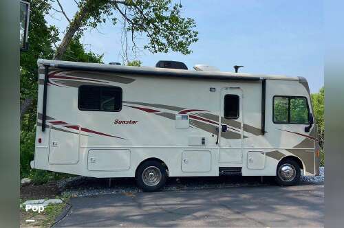 2016 Itasca Sunstar 26HE in beacon falls CT