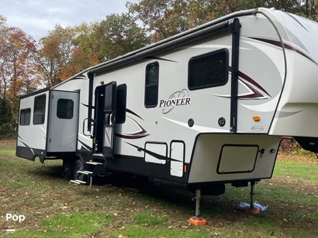 2019 Heartland Pioneer PI355 in williamstown NJ