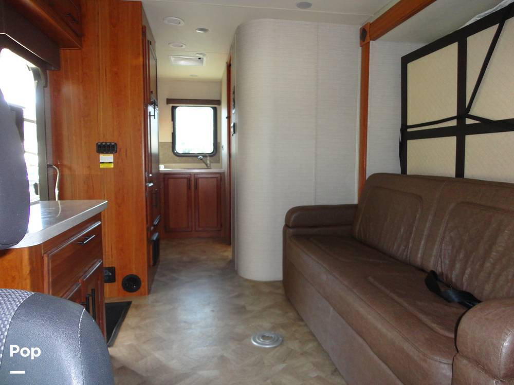 2017 Jayco Melbourne 24M in banning CA