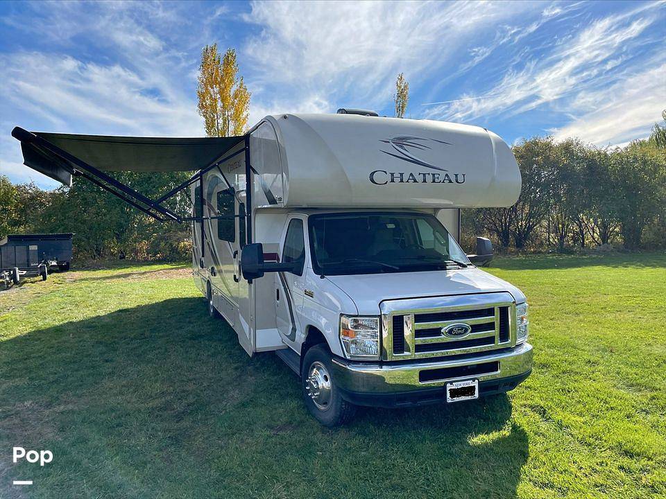 2018 Thor Motor Coach Chateau 31Y in bloomfield NY