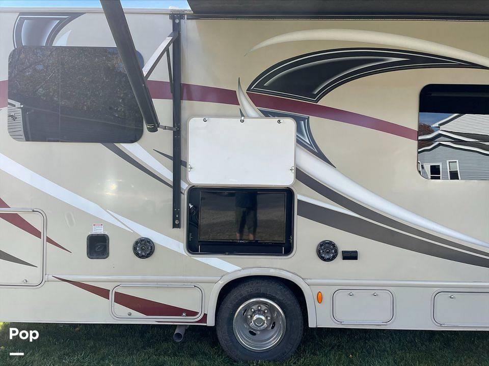 2018 Thor Motor Coach Chateau 31Y in bloomfield NY