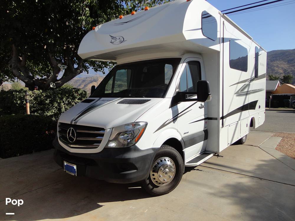 2017 Jayco Melbourne 24M in banning CA
