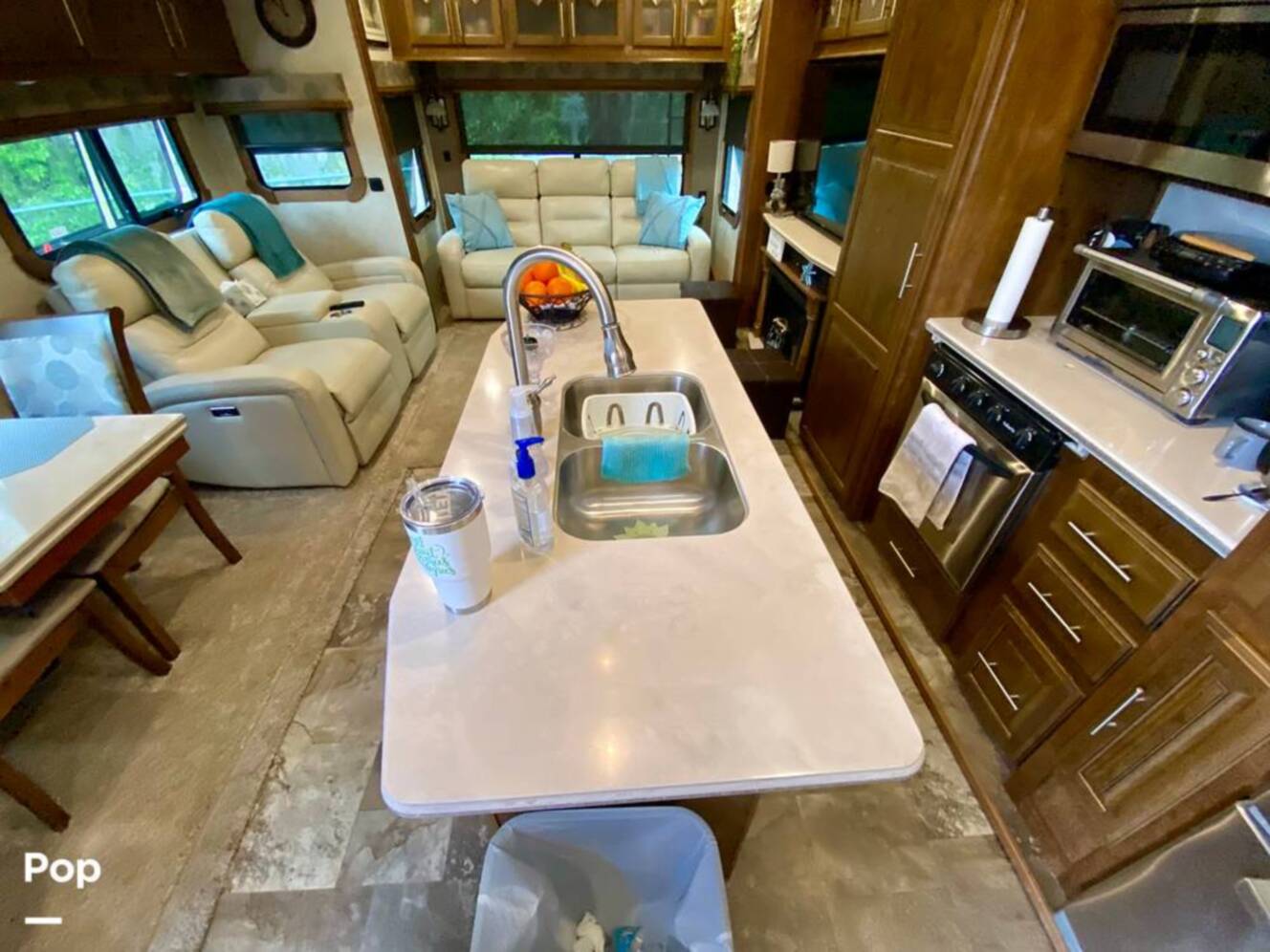 A photo of this 2015 Crossroads Carriage 40RL