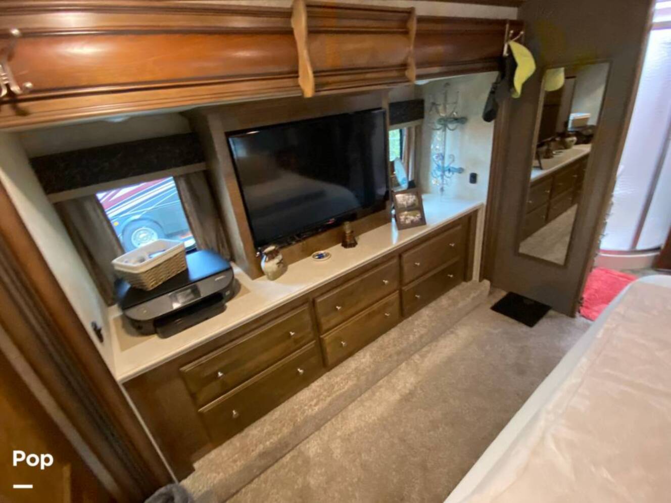 A photo of this 2015 Crossroads Carriage 40RL