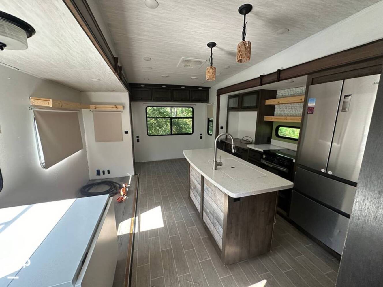 A photo of this 2020 Heartland Bighorn 39MB