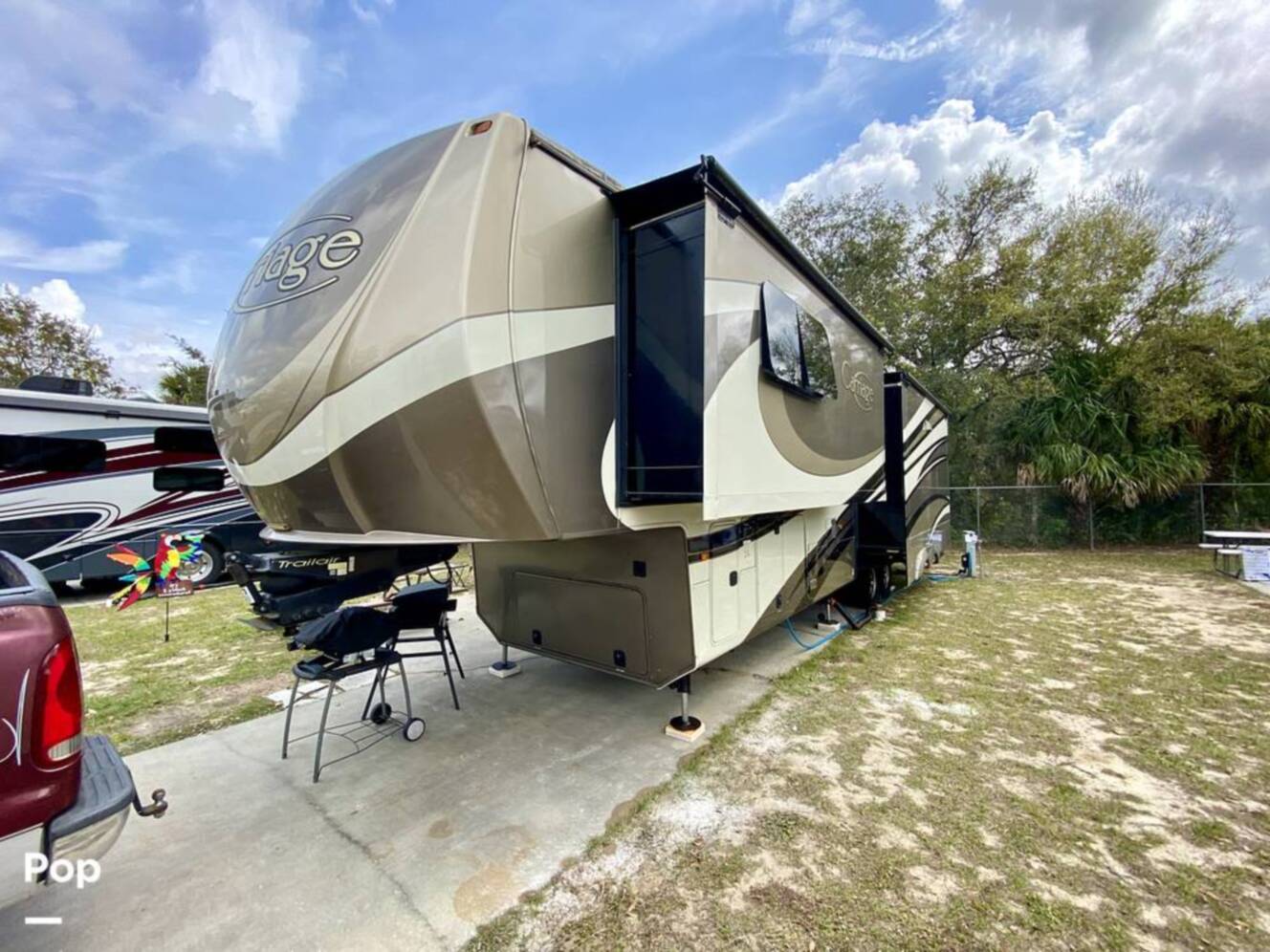A photo of this 2015 Crossroads Carriage 40RL