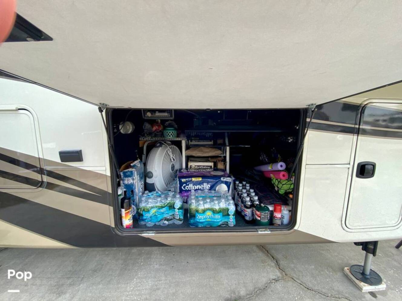 A photo of this 2015 Crossroads Carriage 40RL
