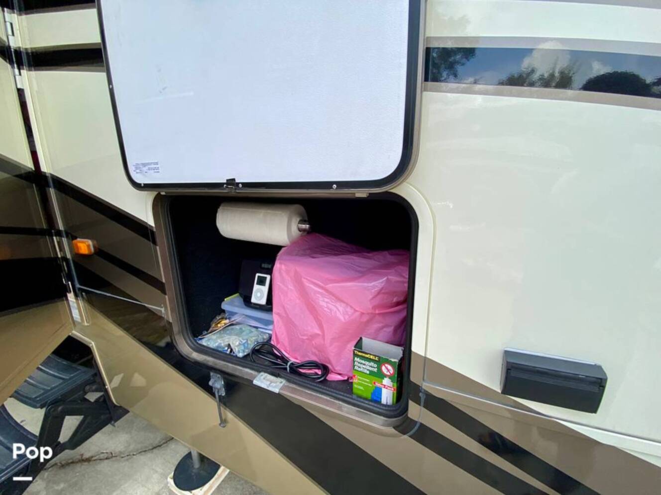 A photo of this 2015 Crossroads Carriage 40RL