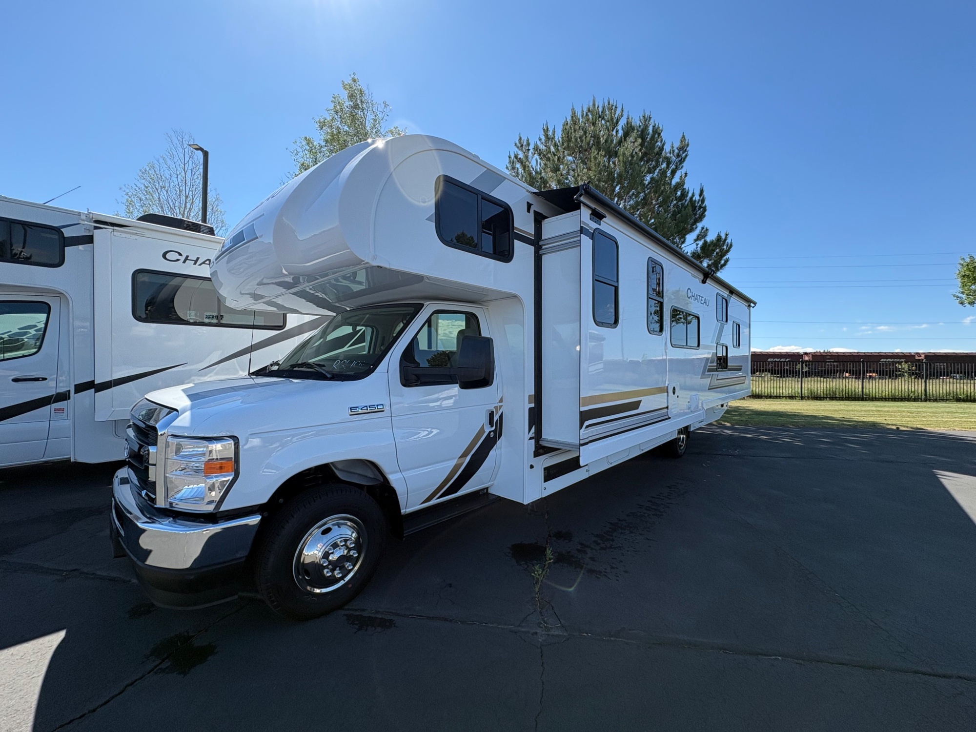28Z Chateau For Sale Near 83452 - Thor Motor Coach RVs - RV Trader