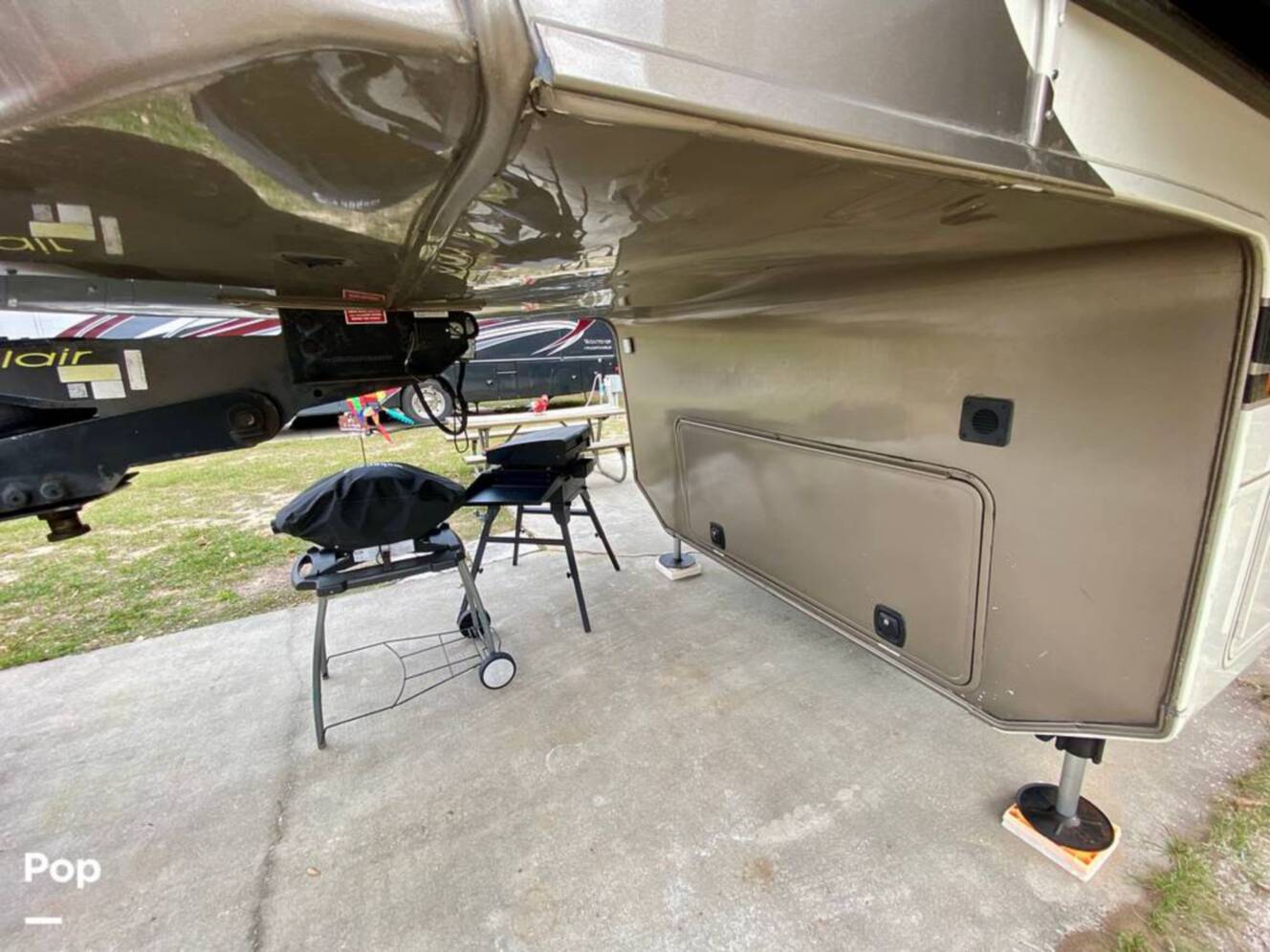A photo of this 2015 Crossroads Carriage 40RL