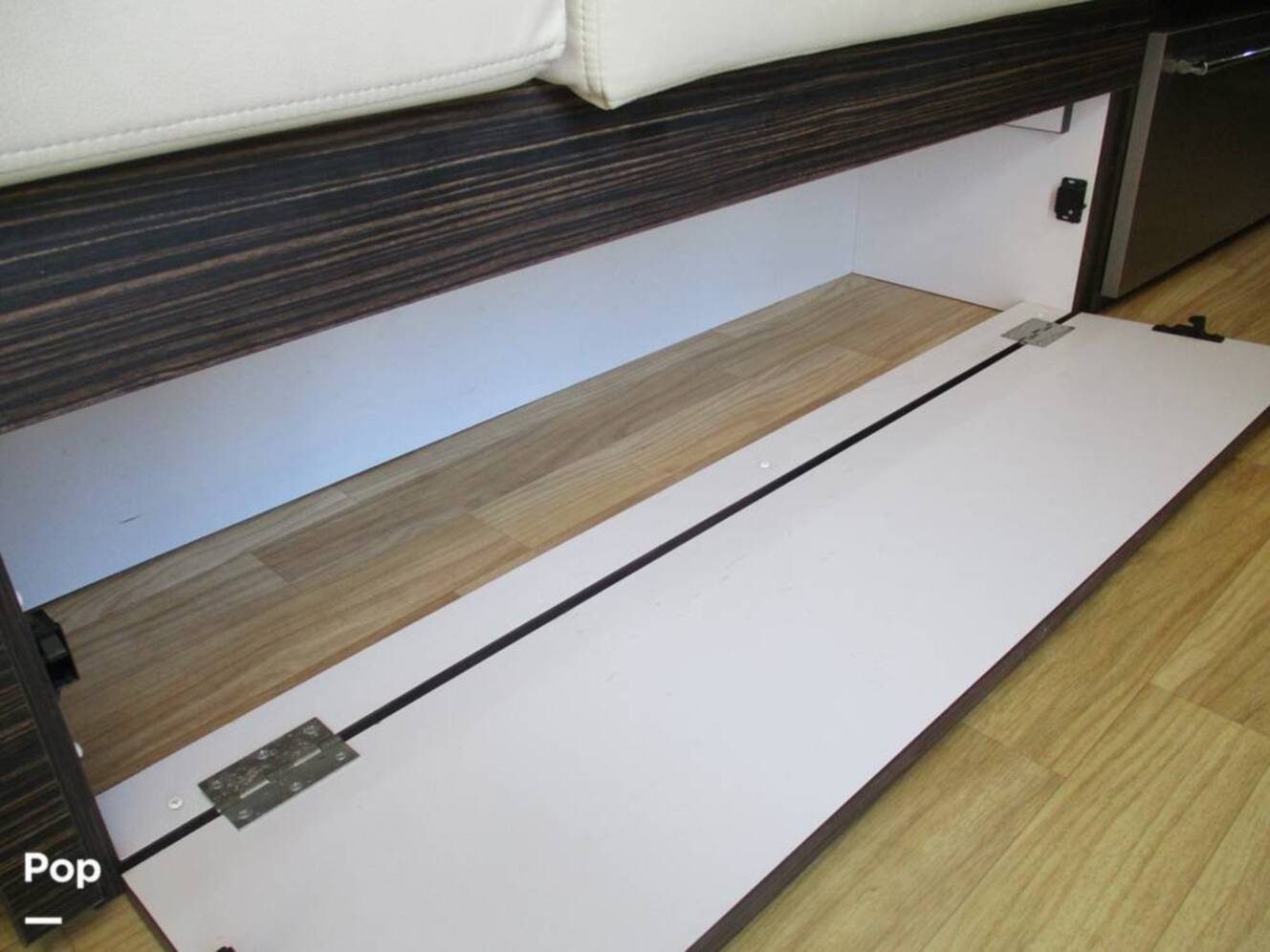 A photo of this 2018 Airstream Airstream International Signature 27FB