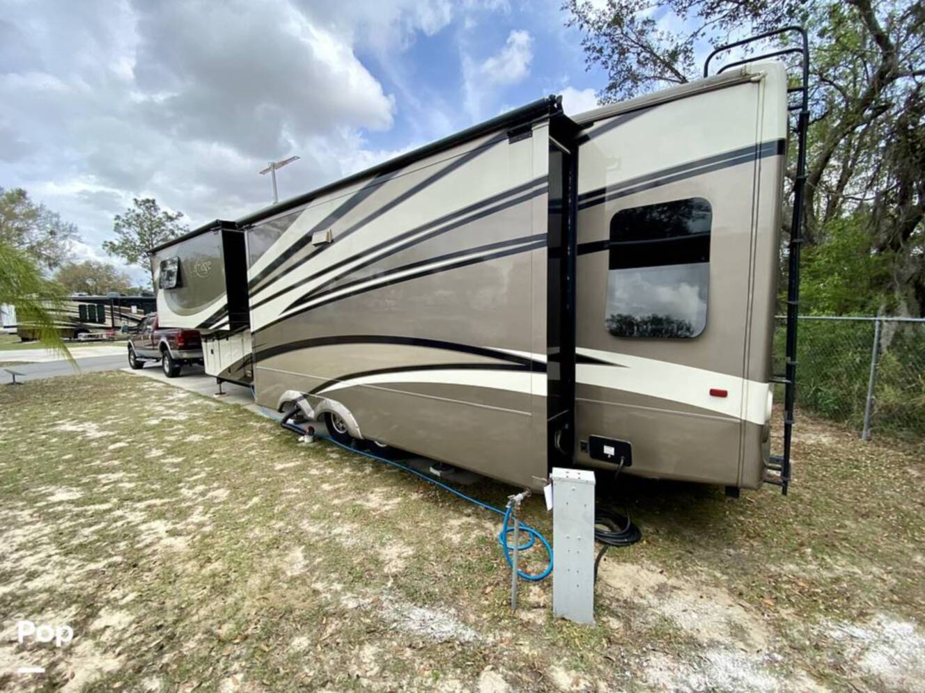 A photo of this 2015 Crossroads Carriage 40RL
