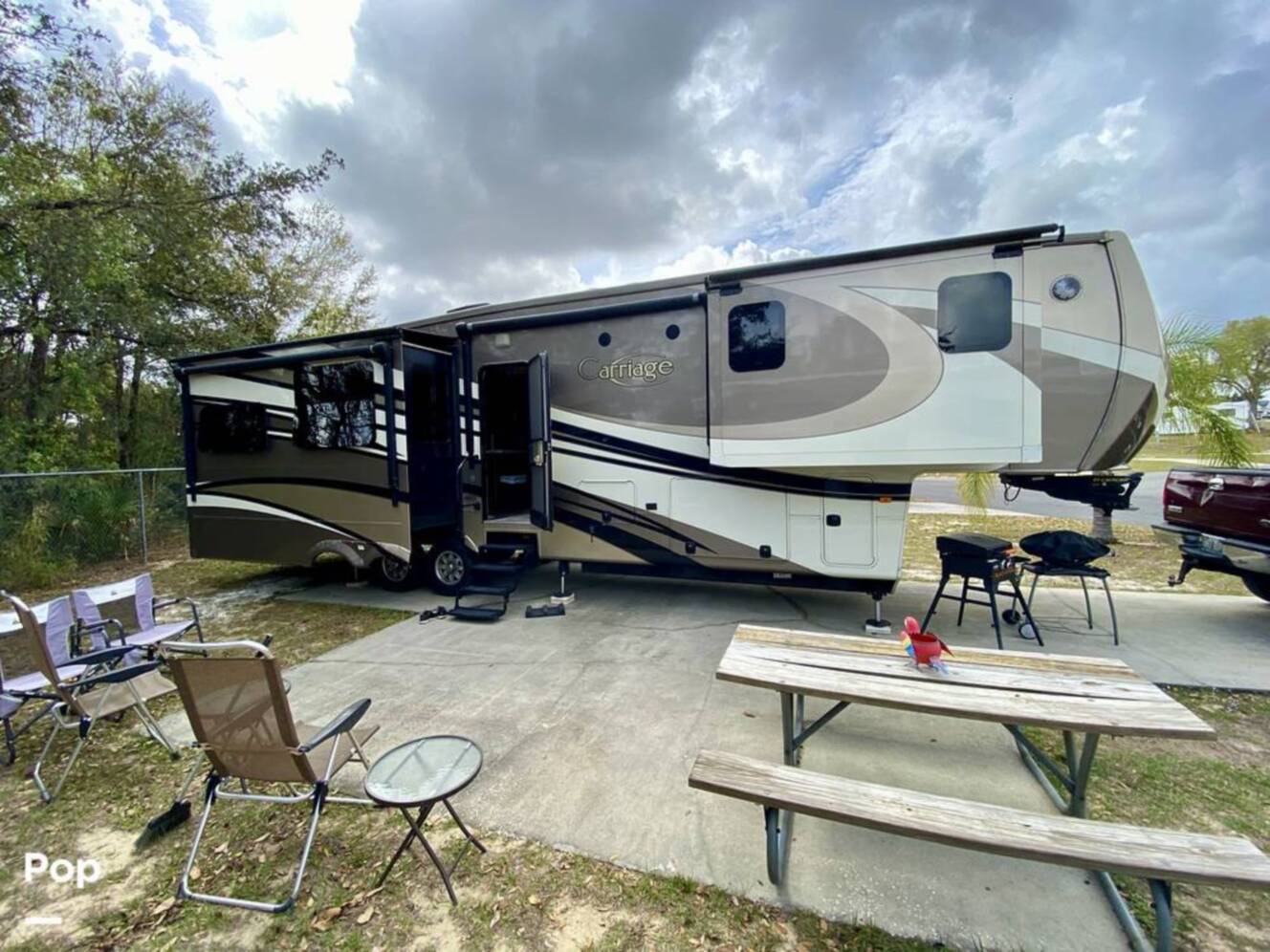 A photo of this 2015 Crossroads Carriage 40RL