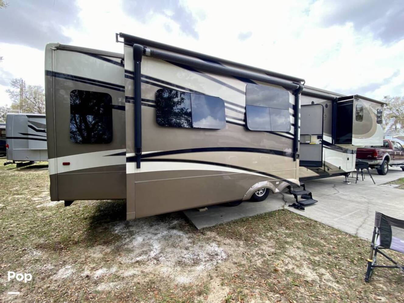 A photo of this 2015 Crossroads Carriage 40RL